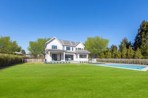 121 Hand Lane, Amagansett, NY 11930