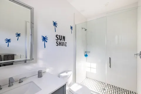 121 Hand Lane, Amagansett, NY 11930