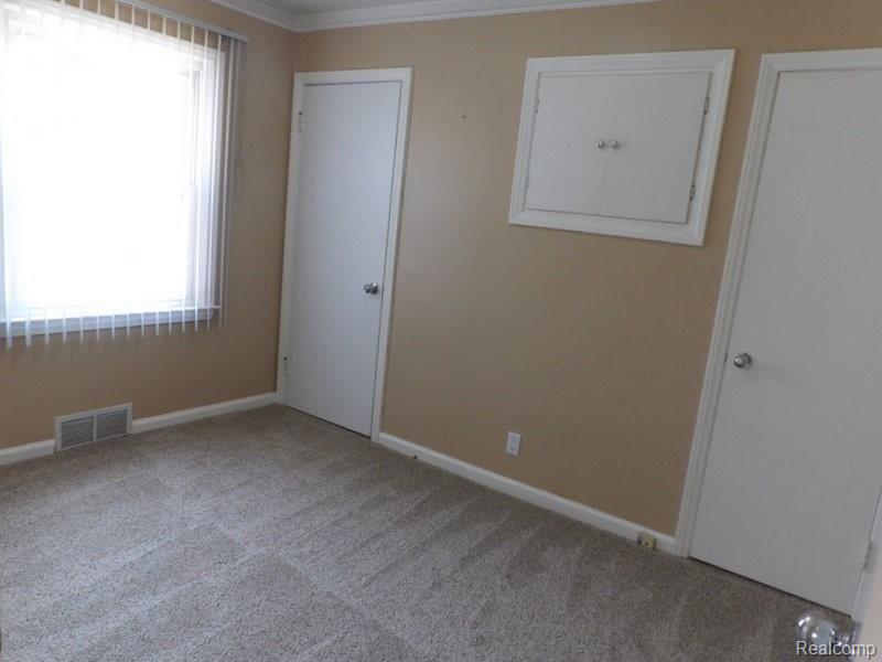 15418 Champaign Road Allen Park, MI 48101 - Photo 31 of 37