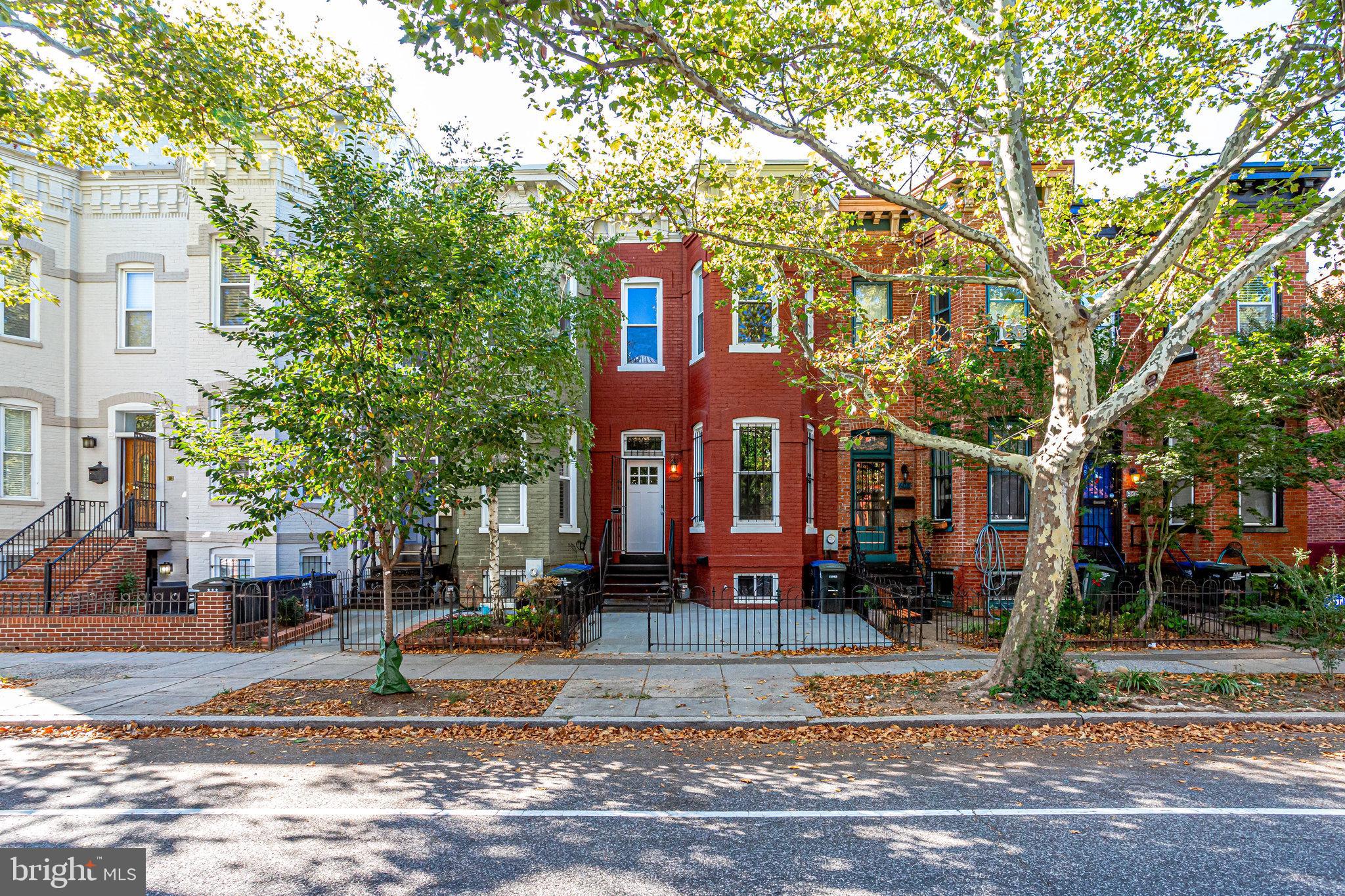 606 Q Street Northwest Washington, DC 20001 - Photo 3 of 50