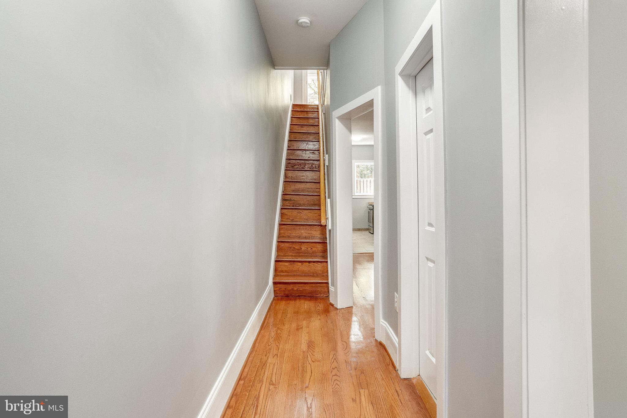 606 Q Street Northwest Washington, DC 20001 - Photo 5 of 50