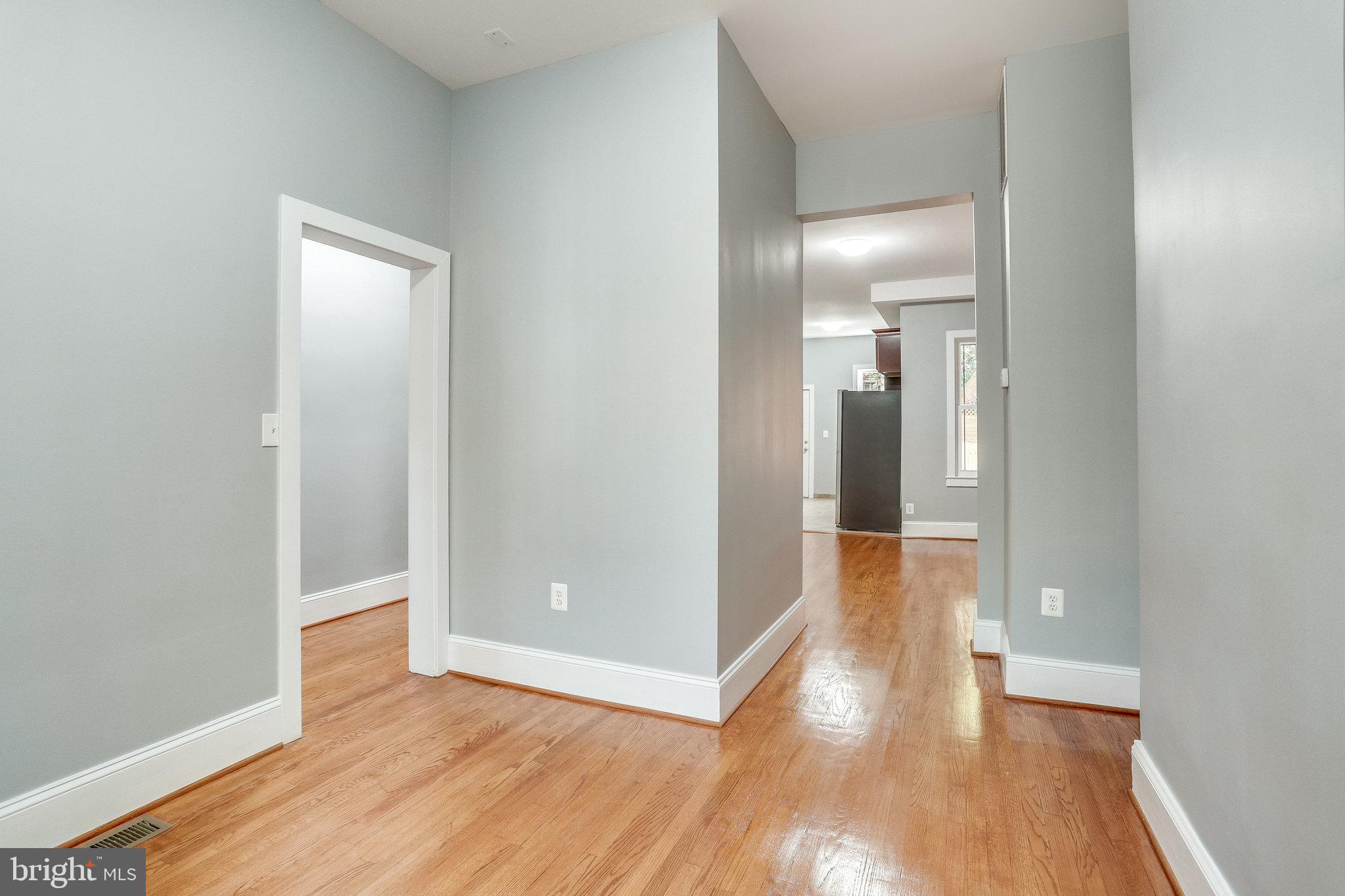 606 Q Street Northwest Washington, DC 20001 - Photo 9 of 50