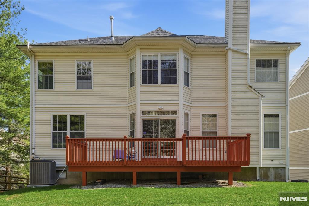 1 Skytop Ridge Oakland, NJ 07436 - Photo 31 of 43