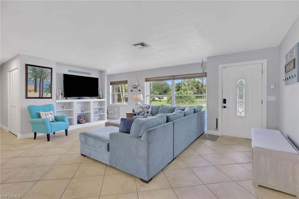 640 27th Street Southwest Naples, FL 34117 - Photo 8 of 46 Gallery Image 8