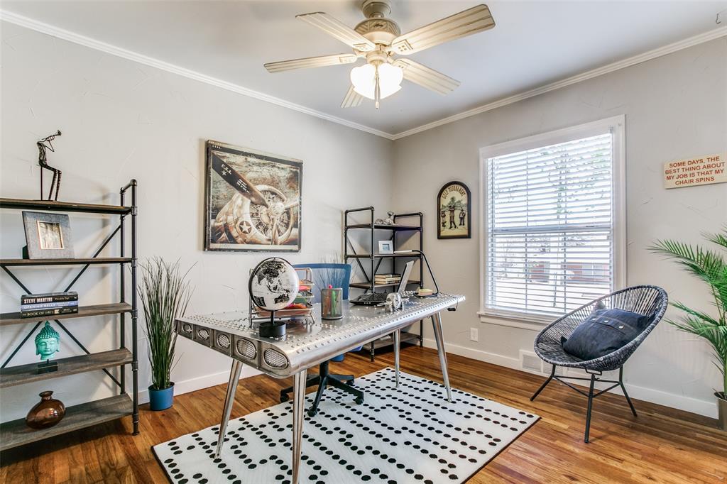 2010 North Locust Street Denton, TX 76209 - Photo 20 of 39 Guest Bedroom 1 or Office!