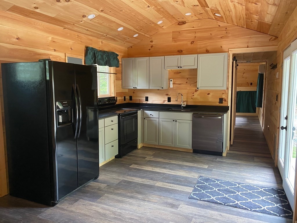 88 Thrower Road Athol, MA 01331 - Photo 10 of 25