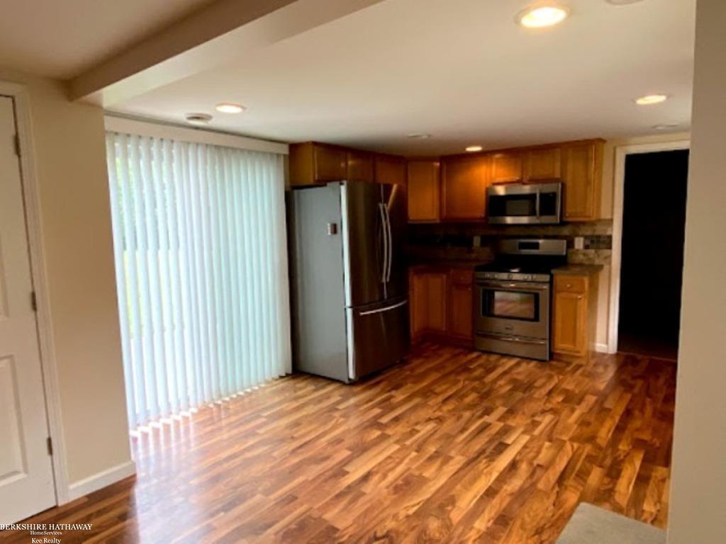 58260 Ruth Jean Washington, MI 48094 - Photo 11 of 40 50052210-10.JPG
