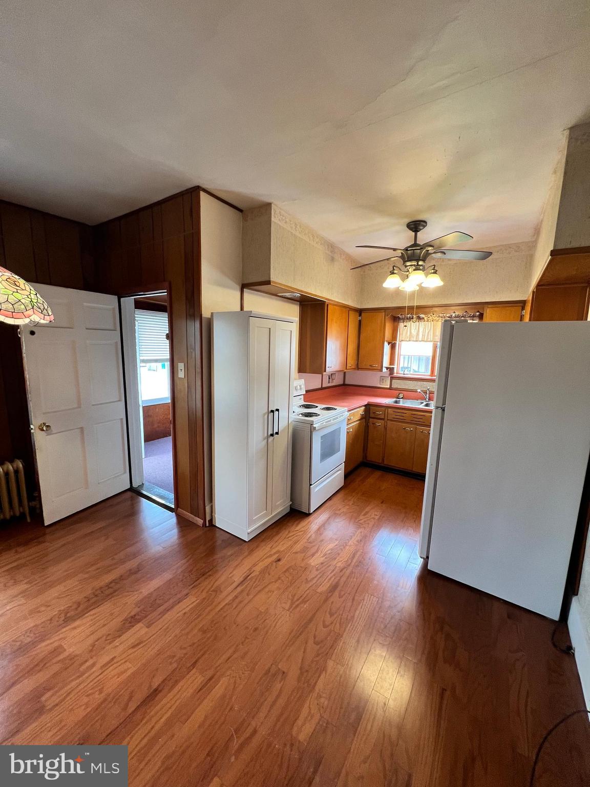 2041 Penn Avenue Reading, PA 19609 - Photo 3 of 12 !st Floor Kitchen