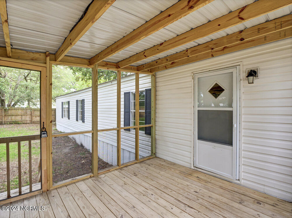 718 Shell Street Hampstead, NC 28443 - Photo 23 of 26 Front Side