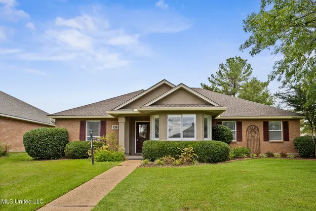 $274,900 | 139 Villa Way, Clinton, MS 39056
