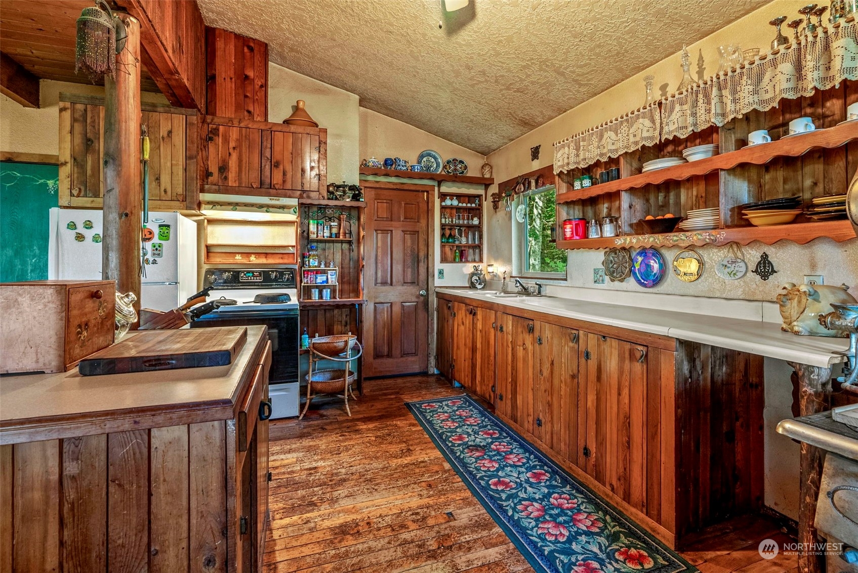 126 Shady Grove Road Onalaska, WA 98570 - Photo 10 of 18 Gallery Image 10