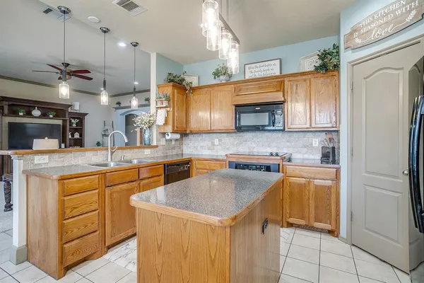 $390,000 | 1733 Colorado Drive, Burleson, TX 76028