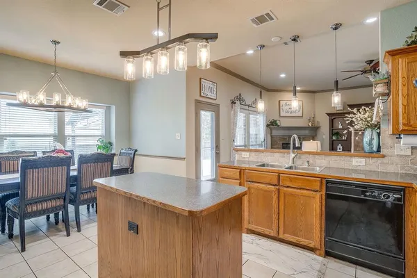 $390,000 | 1733 Colorado Drive, Burleson, TX 76028