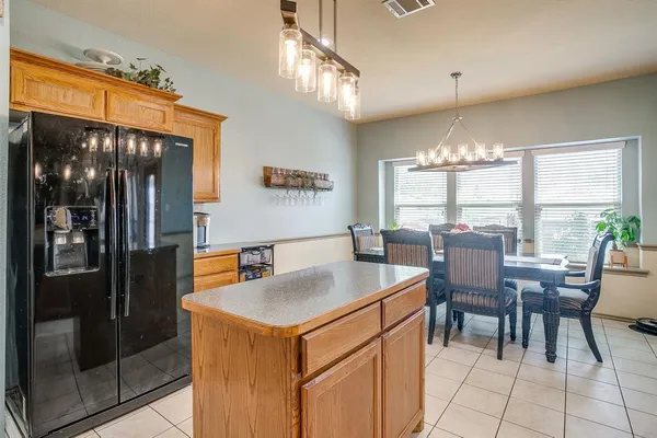 $390,000 | 1733 Colorado Drive, Burleson, TX 76028