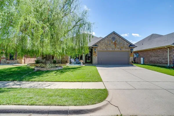 $390,000 | 1733 Colorado Drive, Burleson, TX 76028