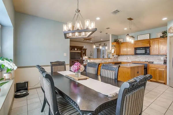 $390,000 | 1733 Colorado Drive, Burleson, TX 76028