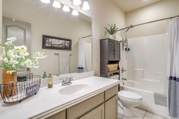 $390,000 | 1733 Colorado Drive, Burleson, TX 76028
