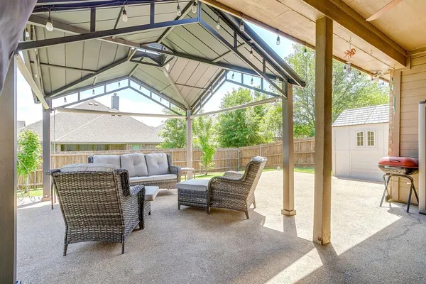 $390,000 | 1733 Colorado Drive, Burleson, TX 76028