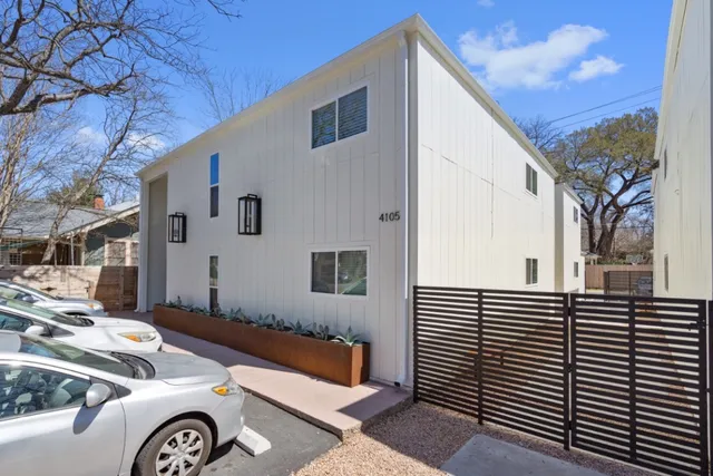 $799 | 4105 Speedway, Unit 205, Austin, TX 78751