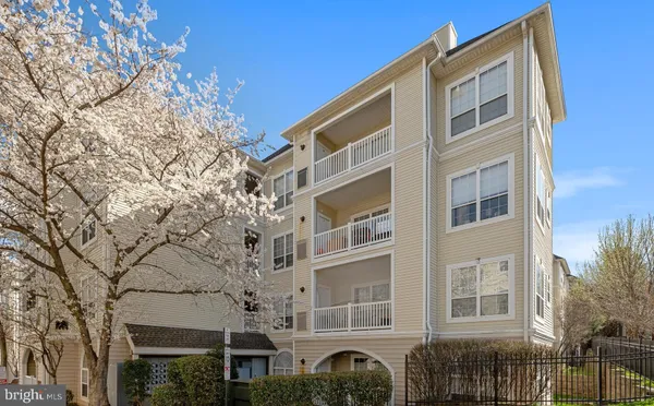$2,500 | 4560 Strutfield Lane, Unit 1311, Alexandria, VA 22311