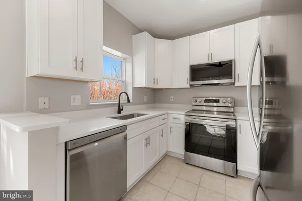 $2,500 | 4560 Strutfield Lane, Unit 1311, Alexandria, VA 22311