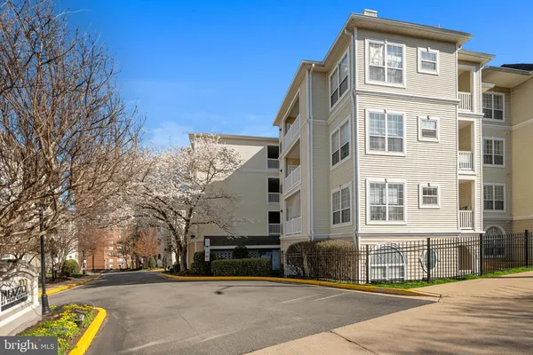 $2,500 | 4560 Strutfield Lane, Unit 1311, Alexandria, VA 22311