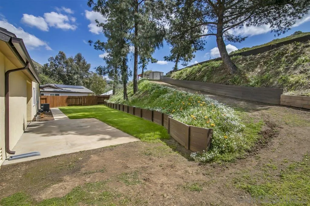 14425 Range Park Road Poway, CA 92064 - Photo 19 of 25 a view of a back yard