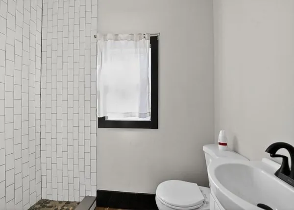 $241,700 | 2619 Victor Street, Kansas City, MO 64128