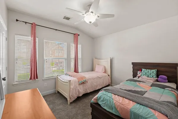 $320,000 | 7622 Crestbrook Manor Lane, Cypress, TX 77433