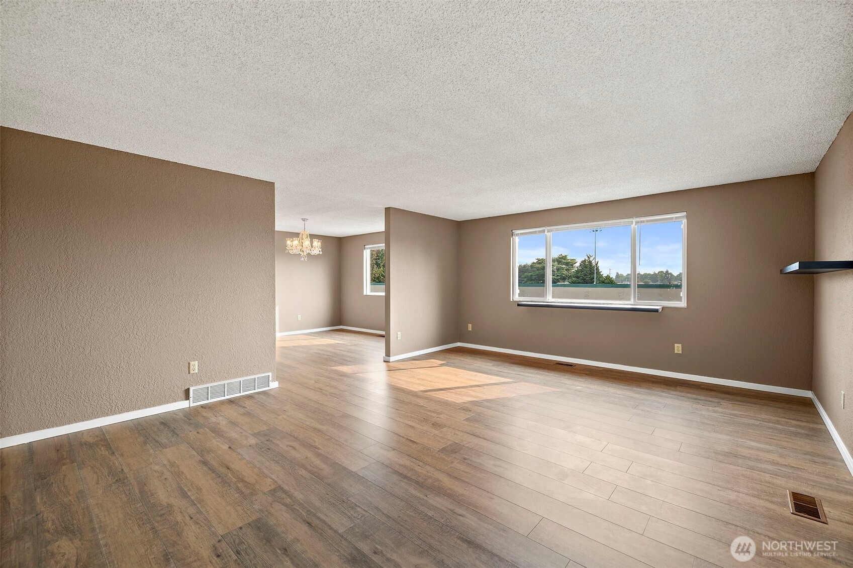2516 Rockefeller Avenue, Unit A B Everett, WA 98201 - Photo 21 of 37