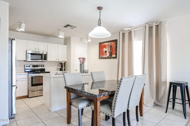 $2,000 | 1605 South 227th Avenue, Buckeye, AZ 85326