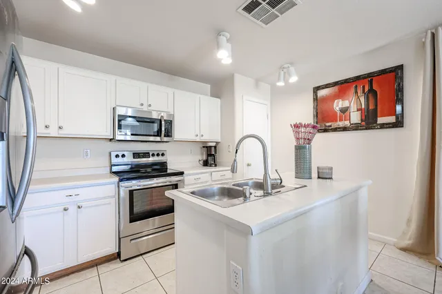 $2,000 | 1605 South 227th Avenue, Buckeye, AZ 85326