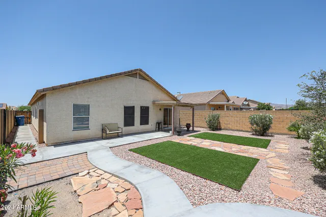 $2,000 | 1605 South 227th Avenue, Buckeye, AZ 85326