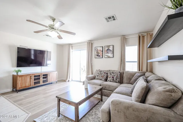 $2,000 | 1605 South 227th Avenue, Buckeye, AZ 85326