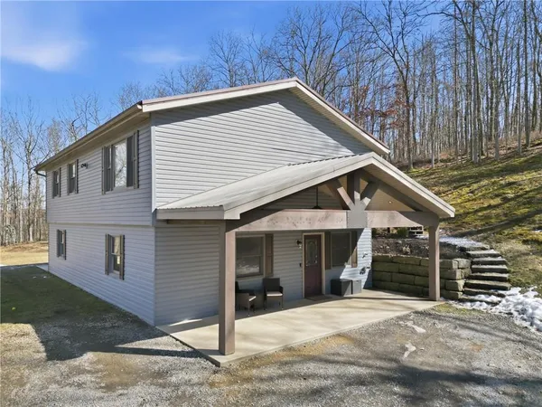 $299,900 | 1024 Warren Road, Franklin, PA 16323