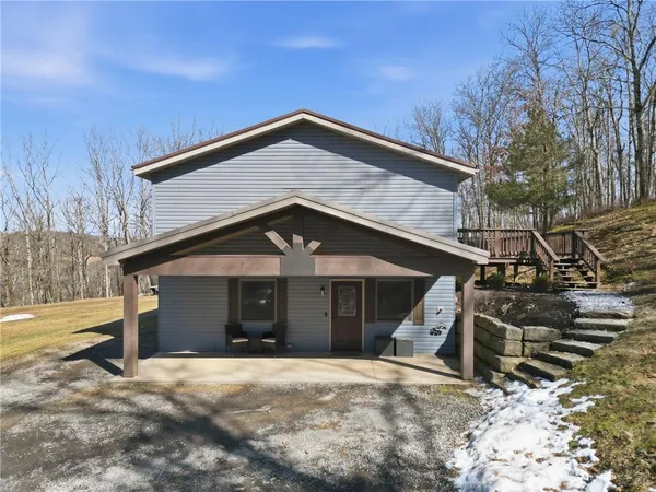 $299,900 | 1024 Warren Road, Franklin, PA 16323