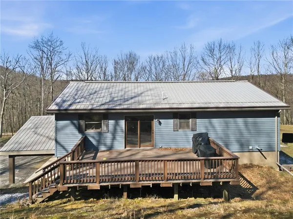 $299,900 | 1024 Warren Road, Franklin, PA 16323