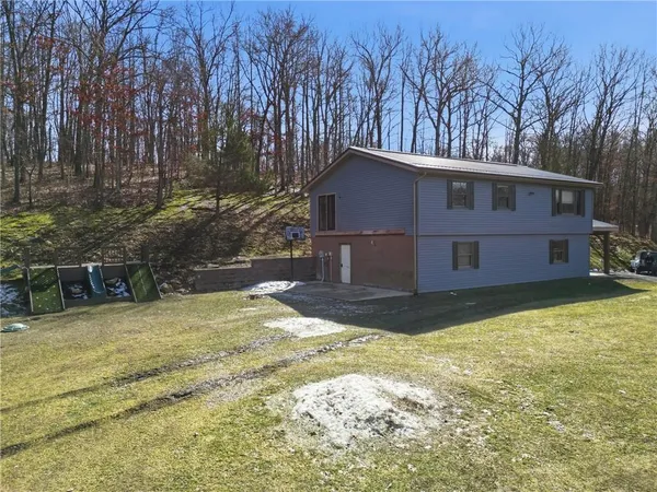 $299,900 | 1024 Warren Road, Franklin, PA 16323