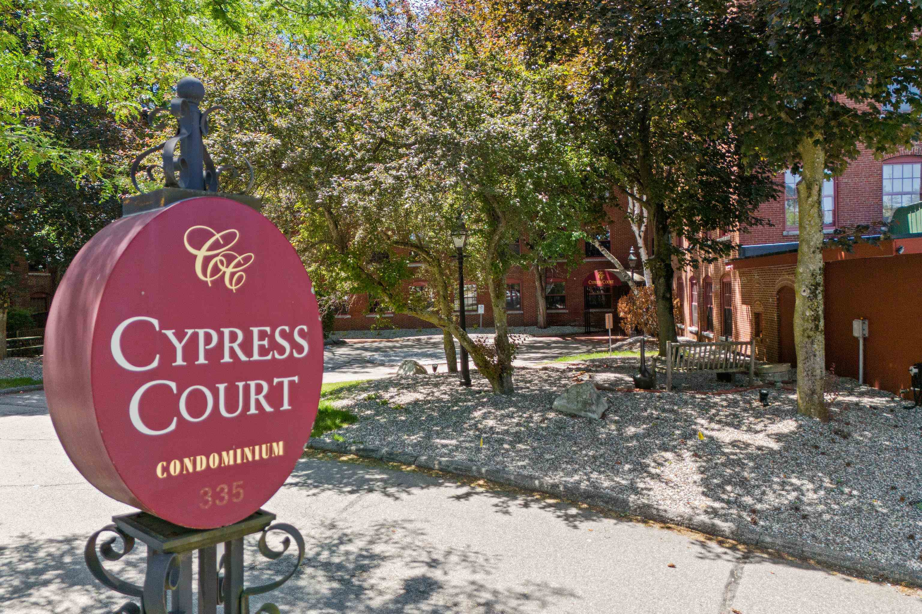 335 Cypress Street, Unit 2S Manchester, NH 03103 - Photo 2 of 22