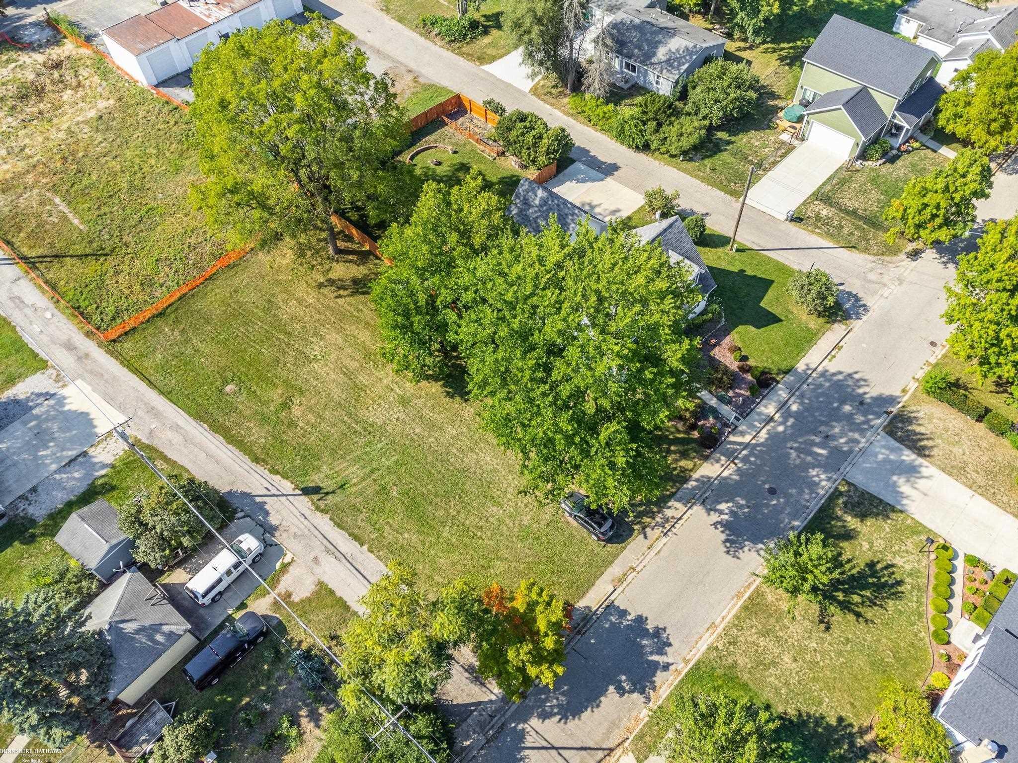229 Harriet Street Romeo, MI 48065 - Photo 37 of 40 50090559-36.JPG