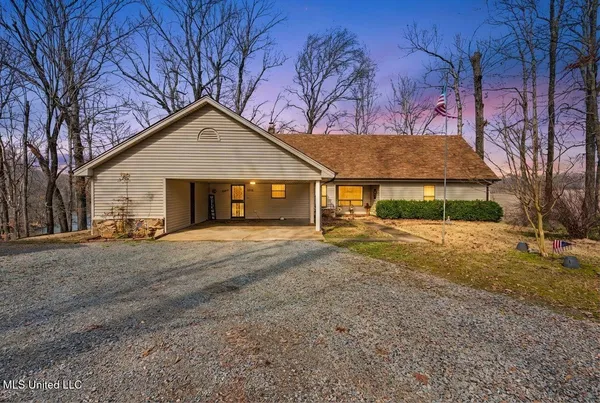 $419,000 | 1996 Tanyard Road, Hernando, MS 38632