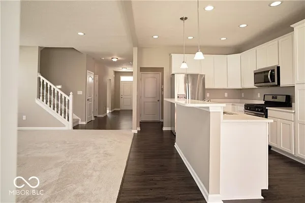 $2,600 | 8709 Rowling Way, Indianapolis, IN 46239