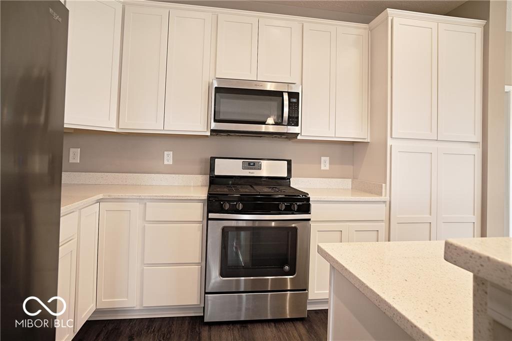 8709 Rowling Way Indianapolis, IN 46239 - Photo 16 of 60