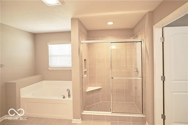 $2,600 | 8709 Rowling Way, Indianapolis, IN 46239