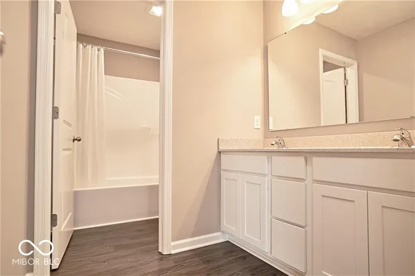 $2,600 | 8709 Rowling Way, Indianapolis, IN 46239