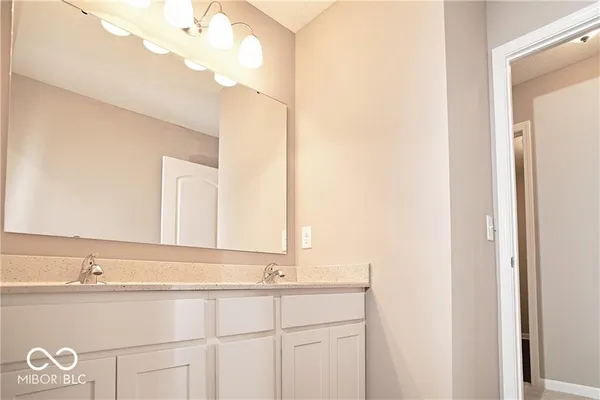 $2,600 | 8709 Rowling Way, Indianapolis, IN 46239