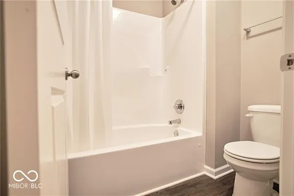 $2,600 | 8709 Rowling Way, Indianapolis, IN 46239