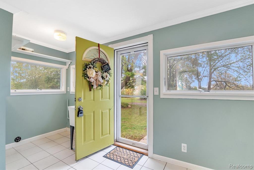 4503 Baldwin Road Grand Blanc, MI 48439 - Photo 3 of 45 Gallery Image 3