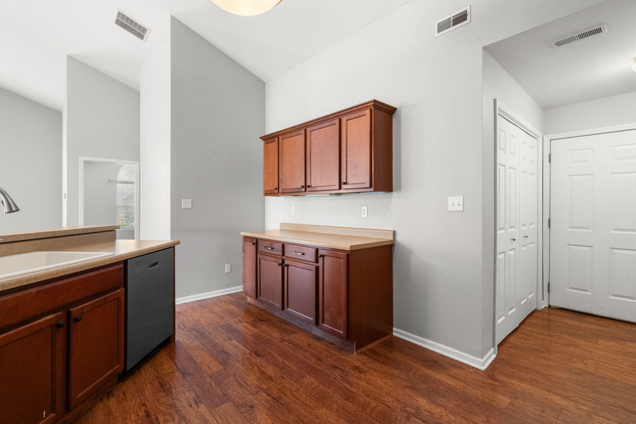 5260 East 109th Place Crown Point, IN 46307 - Photo 9 of 26 2048x1365