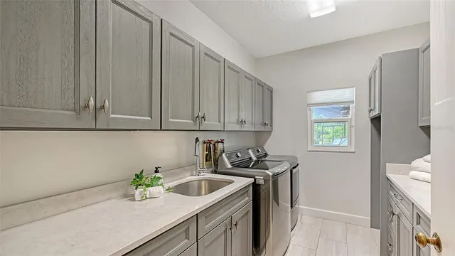 $1,749,000 | 7729 Red Cedar Lane, Sarasota, FL 34241